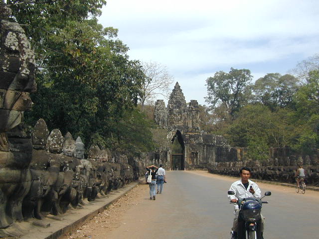 angkor thom south gate
