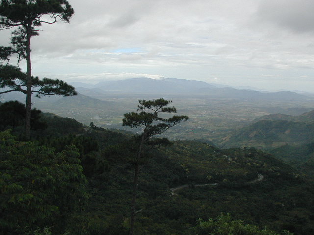 mountain pass on the way to Dalat